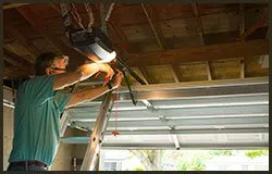 Security Garage Door Repair Service, Las Vegas, NV 702-655-7028 Security Garage Door Repair Service, Las Vegas, NV 702-655-7028 - serv-repair-gr-33m